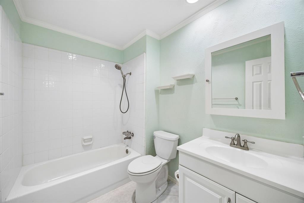 Woodlake 7 - Residential