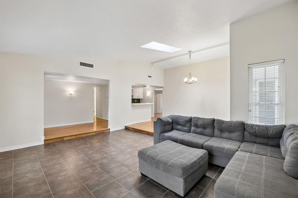 Woodlake 7 - Residential