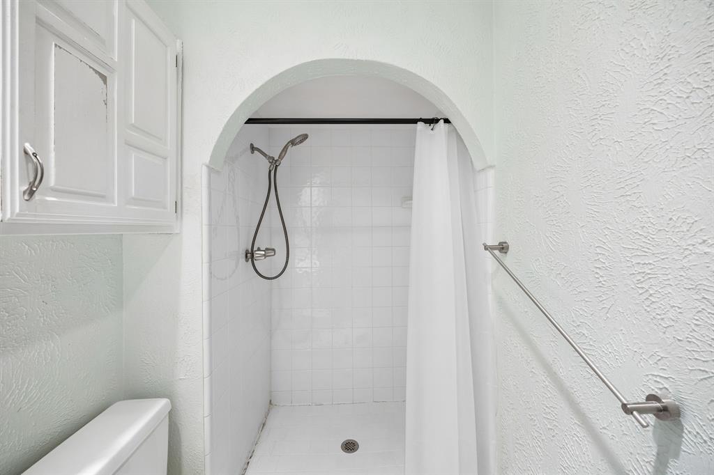 Woodlake 7 - Residential