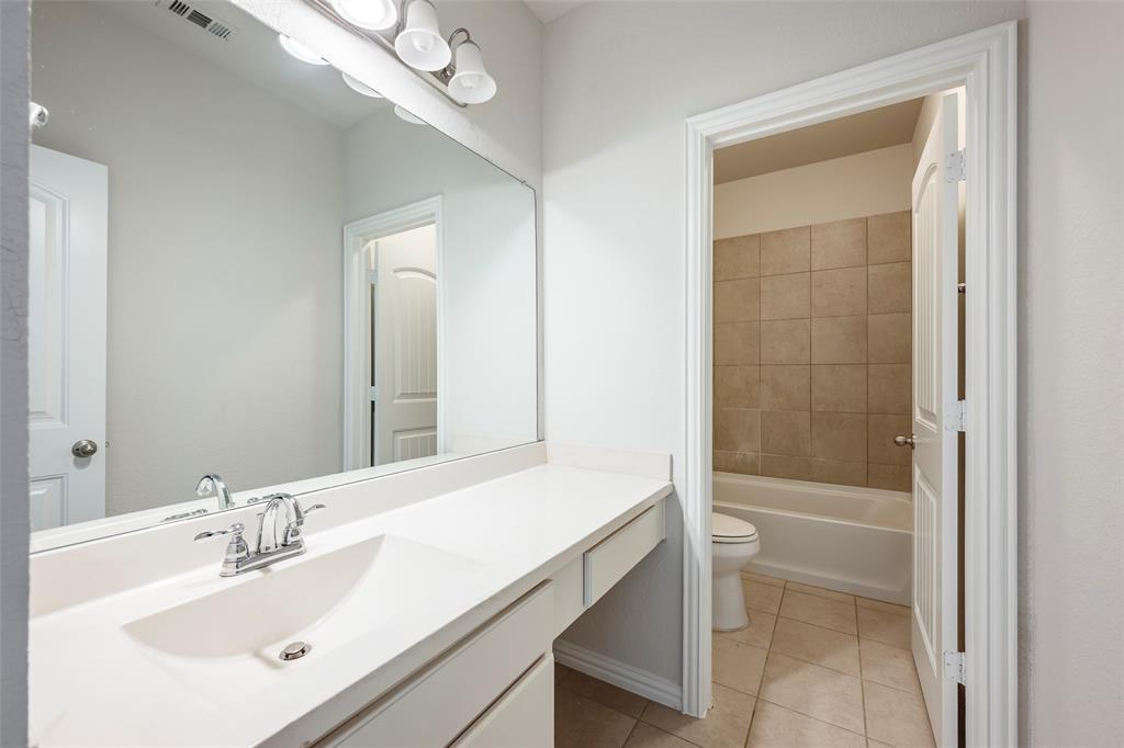 Arrow Brooke Ph 1b - Residential Lease