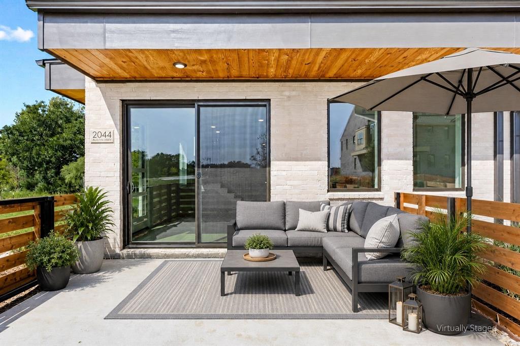 2044 Aldrich Mews