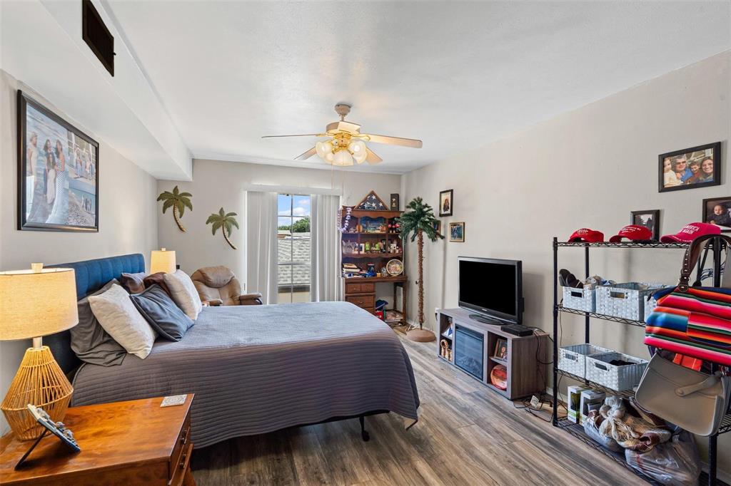 Ridglea Estate Condo - Residential