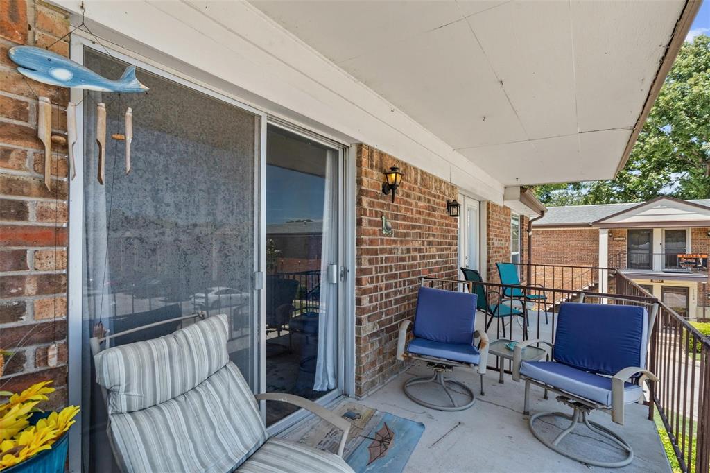 Ridglea Estate Condo - Residential