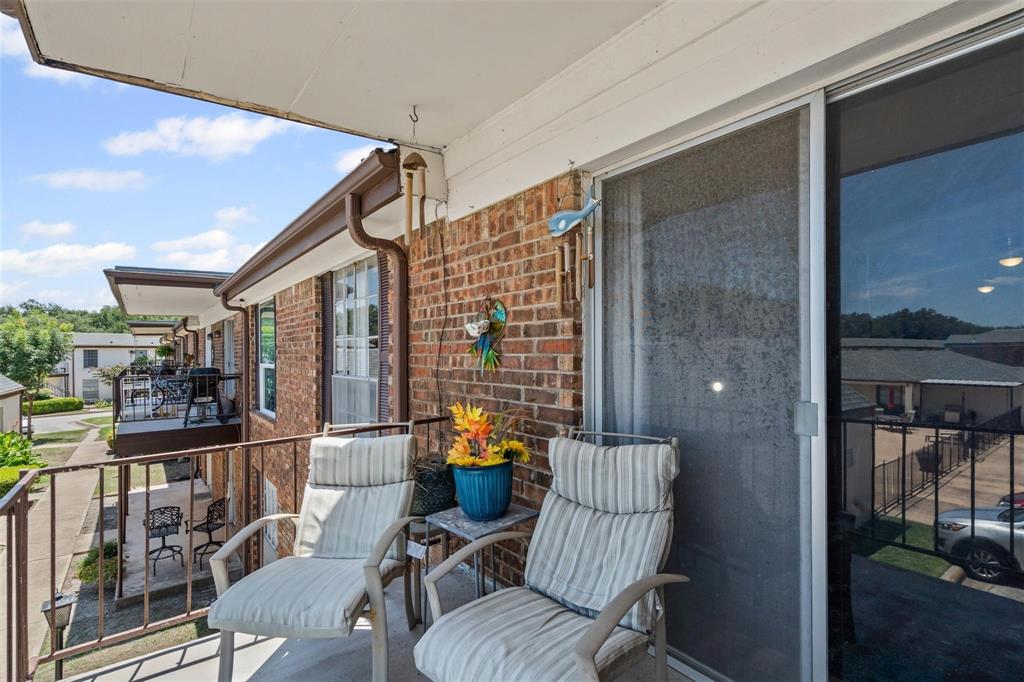 Ridglea Estate Condo - Residential