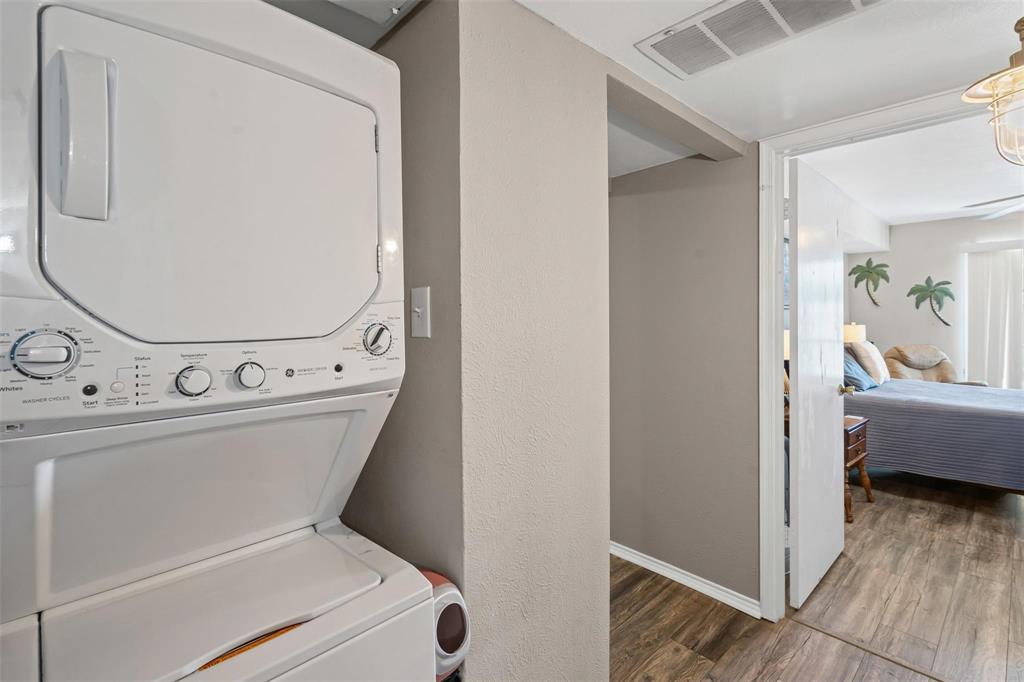 Ridglea Estate Condo - Residential