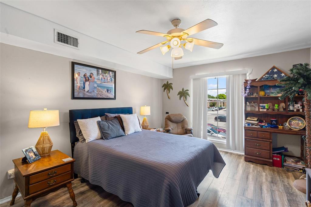 Ridglea Estate Condo - Residential