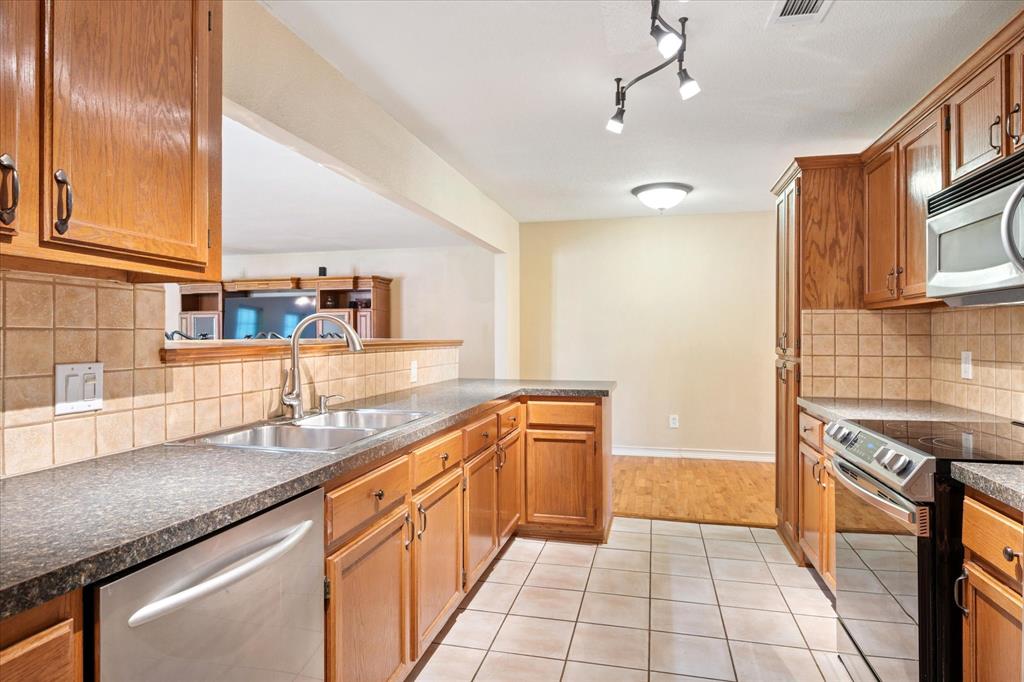 Oak Lakes - Residential