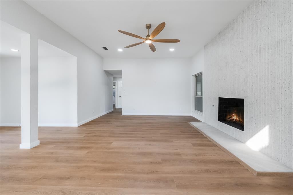 2701 Crow Valley Trail
