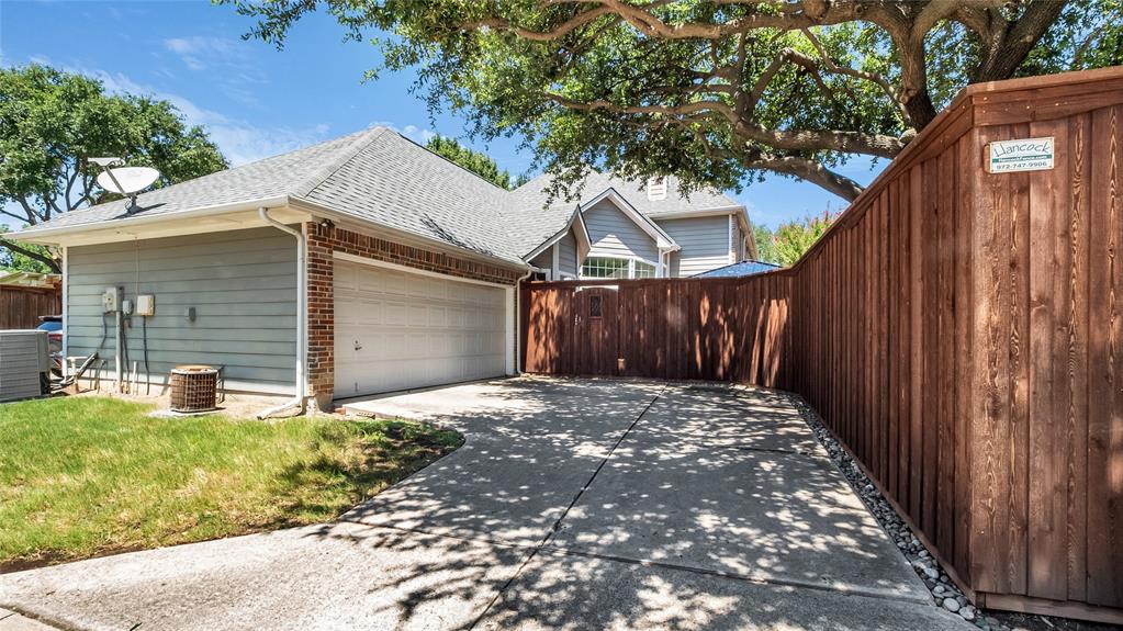 Highland Creek Manor - Residential