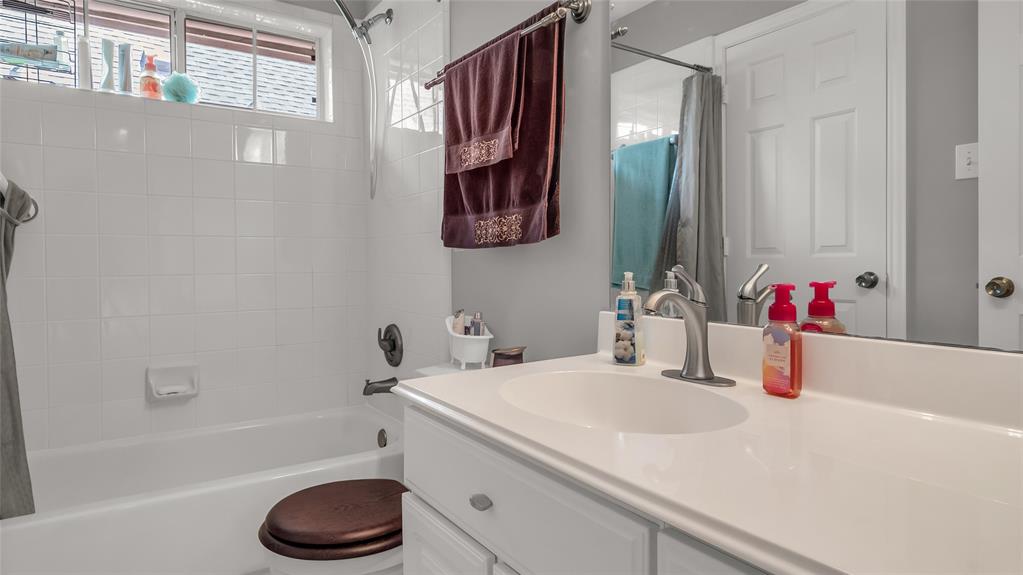 Highland Creek Manor - Residential