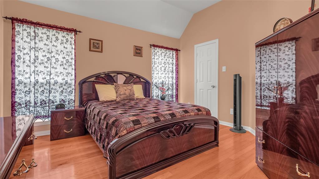 Highland Creek Manor - Residential