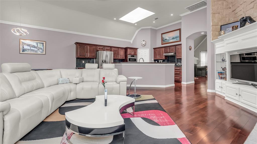 Highland Creek Manor - Residential