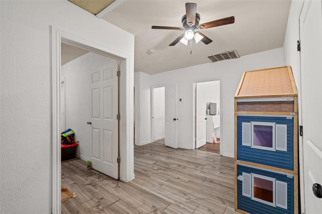 Oak Cliff Gardens - Residential