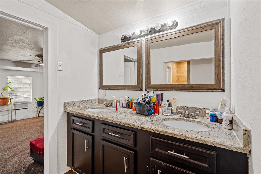 Oak Cliff Gardens - Residential