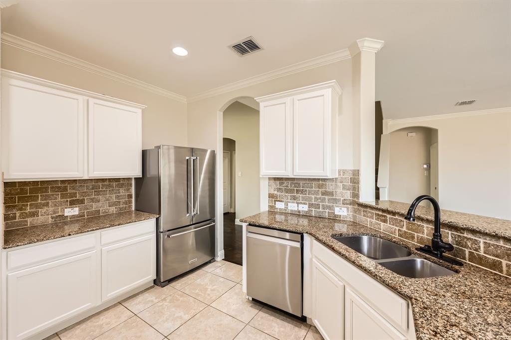 1017 Oarlock Drive