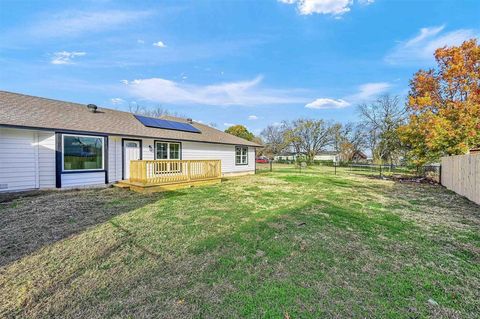 A home in Pottsboro