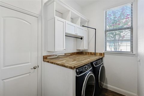 Tiny photo for 462 Wintergreen Drive, Waxahachie, TX 75165 (MLS # 21209317)