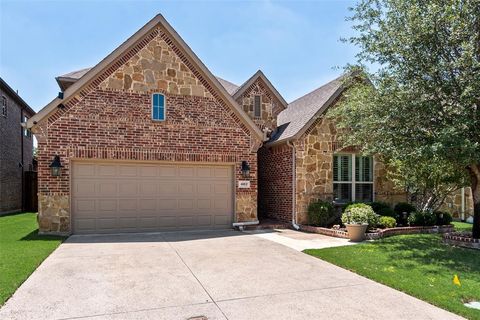 Photo of 402 Ridgewood Drive, Lewisville, TX 75067 (MLS # 21271054)