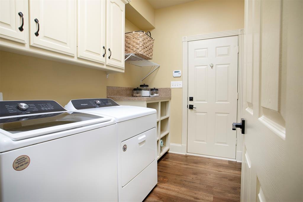 ABST A0021 V TEJADA - Commercial Sale