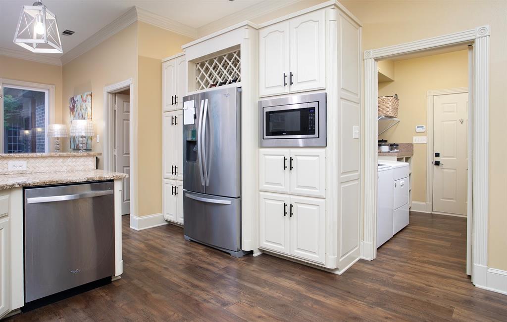 ABST A0021 V TEJADA - Commercial Sale