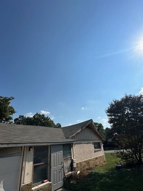 Photo of 5501 Westcreek Drive, Fort Worth, TX 76133 (MLS # 21091709)