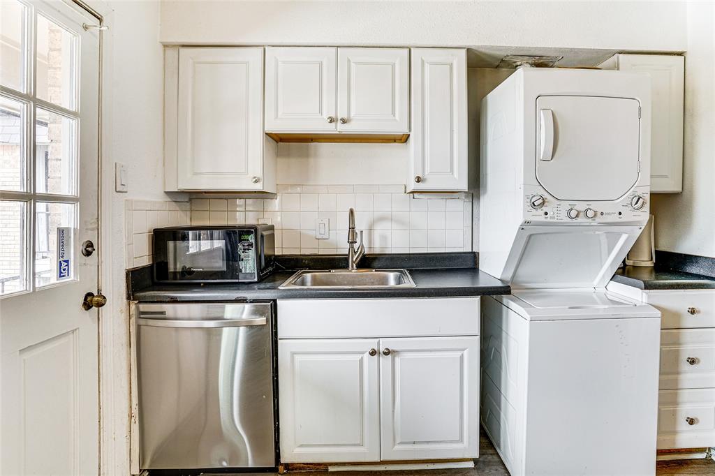 El Camino Real Condo - Residential