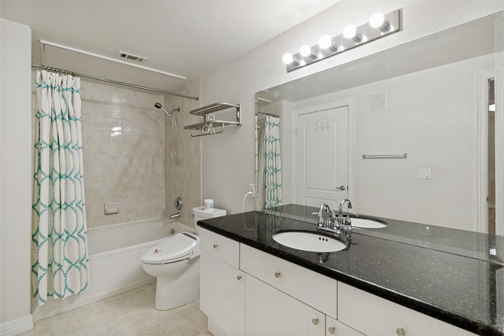 Wyndemere Condo - Residential