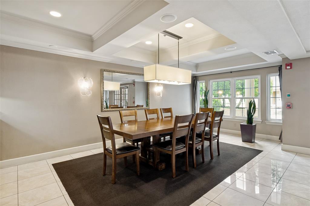 Wyndemere Condo - Residential