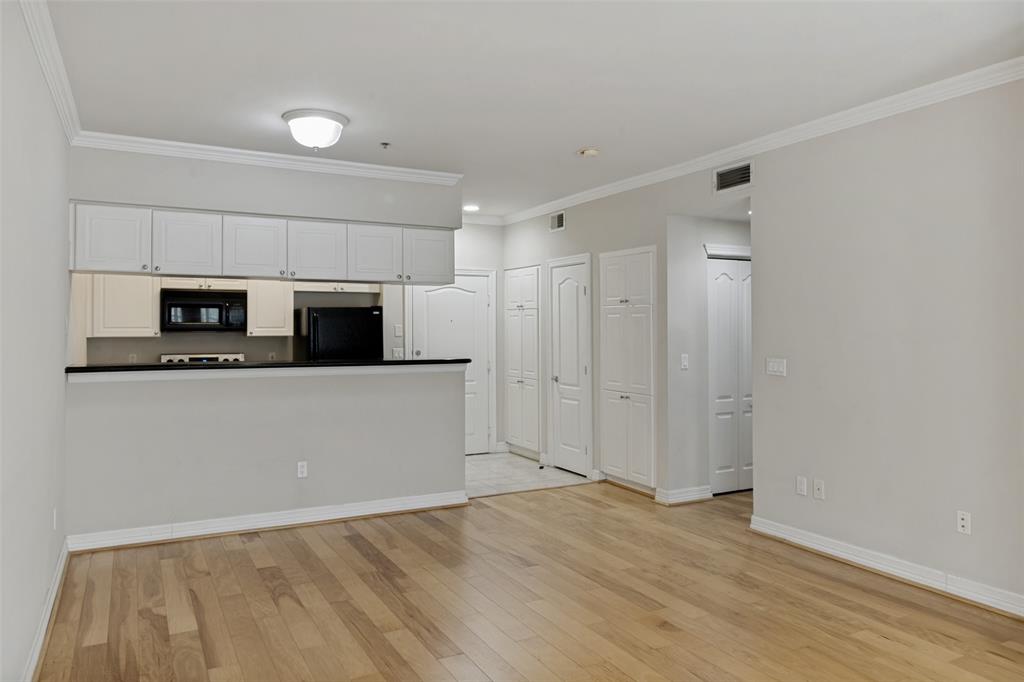 3400 Welborn Street 206