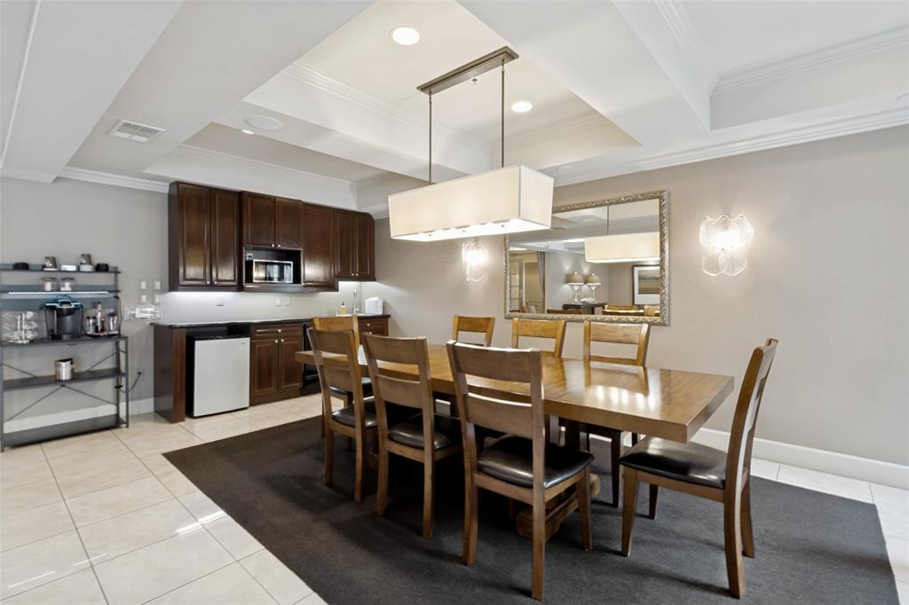 Wyndemere Condo - Residential