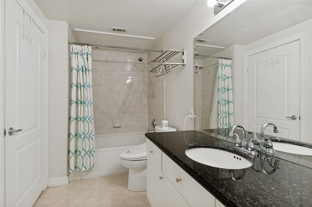 Wyndemere Condo - Residential