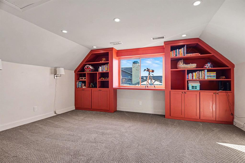 Floyd Terrace - Residential