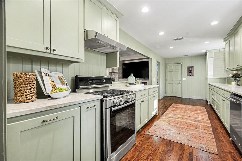 Floyd Terrace - Residential