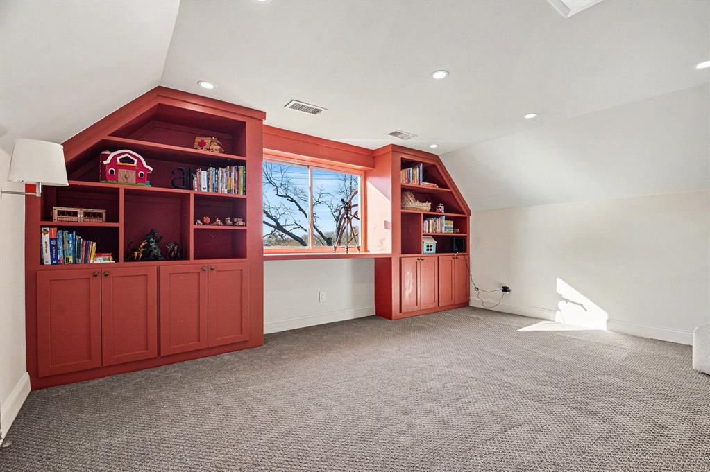 Floyd Terrace - Residential