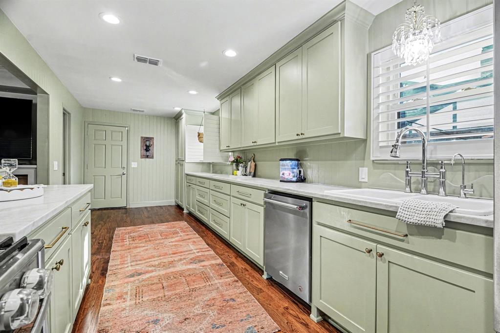 Floyd Terrace - Residential