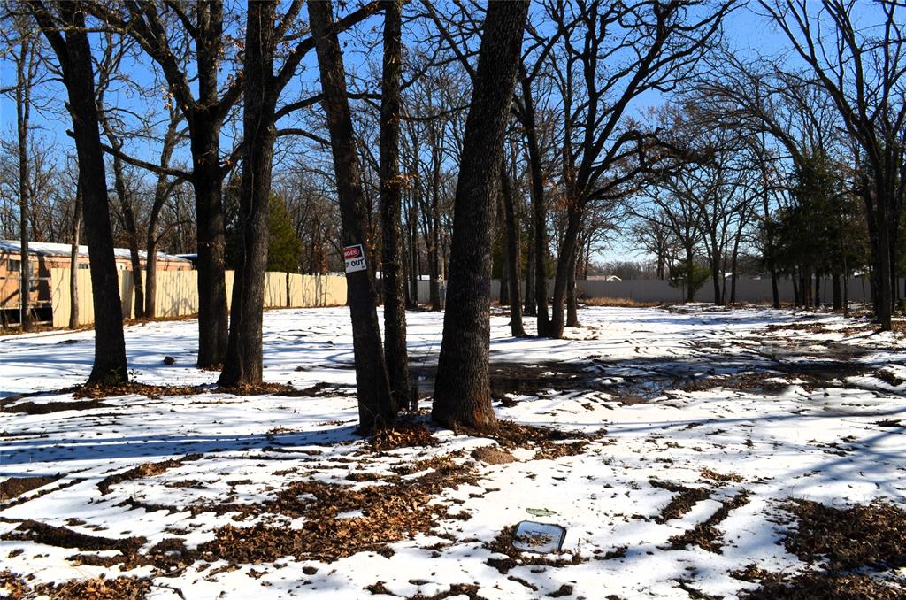 129 Lake Shadows Circle