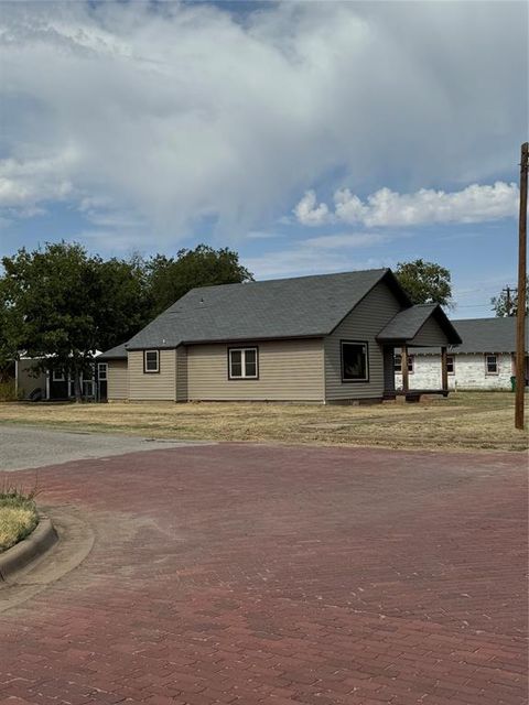 A home in Quanah