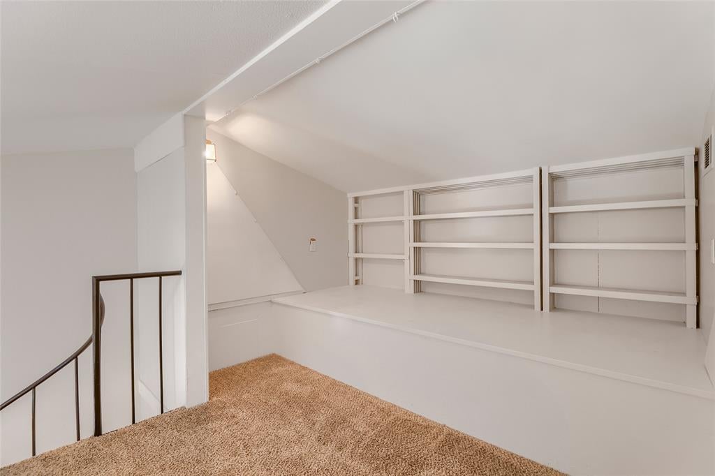 6639 Roundrock Road