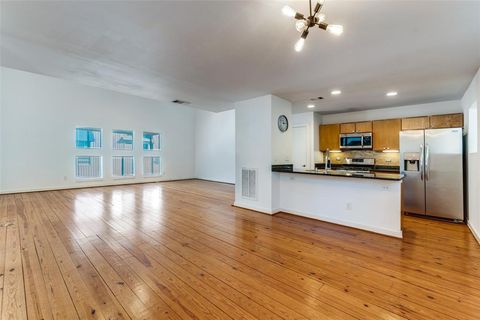 4214 Swiss Avenue C Dallas TX 75204