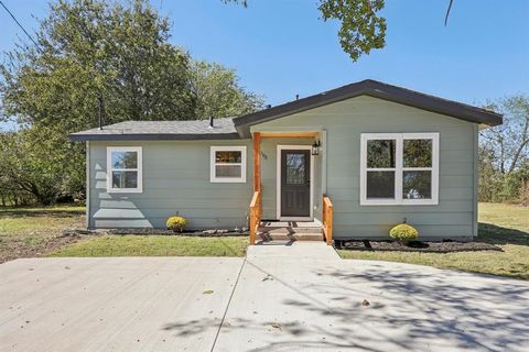 1108 S MEDORA Street Terrell TX 75160