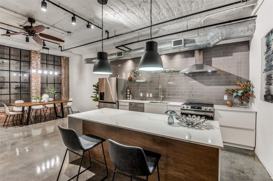 Renovated condo in Downtown Dallas! Brand new kitchen! Brand new bathroom with walk-in shower! Open concept living, dining, kitchen with a new electric fireplace and office space. All new smart LED lighting though-out, all new appliances. Industrial style close to AT&T Discovery District, Main Street District, Convention Center, numerous restaurants and bars, and all the amenities you'd want in downtown. Condo comes with access to rooftop pool, gym and a storage space assigned to unit (same floor as unit).