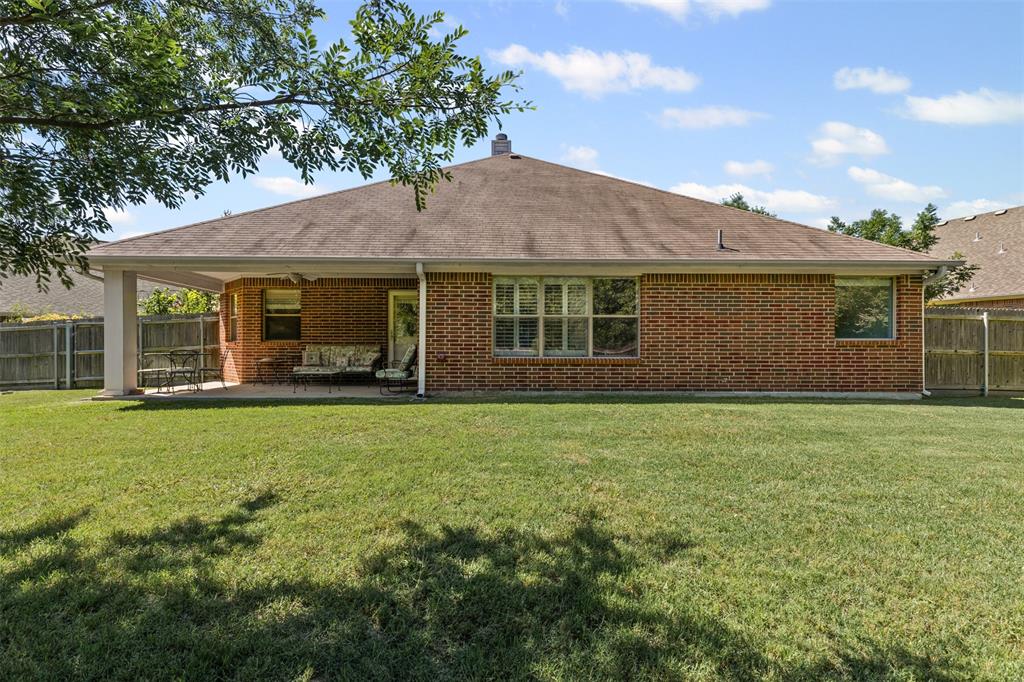 Edgecliff Village, Texas 76134, United States, 3 Bedrooms Bedrooms, ,2 BathroomsBathrooms,Residential,Pending,136078