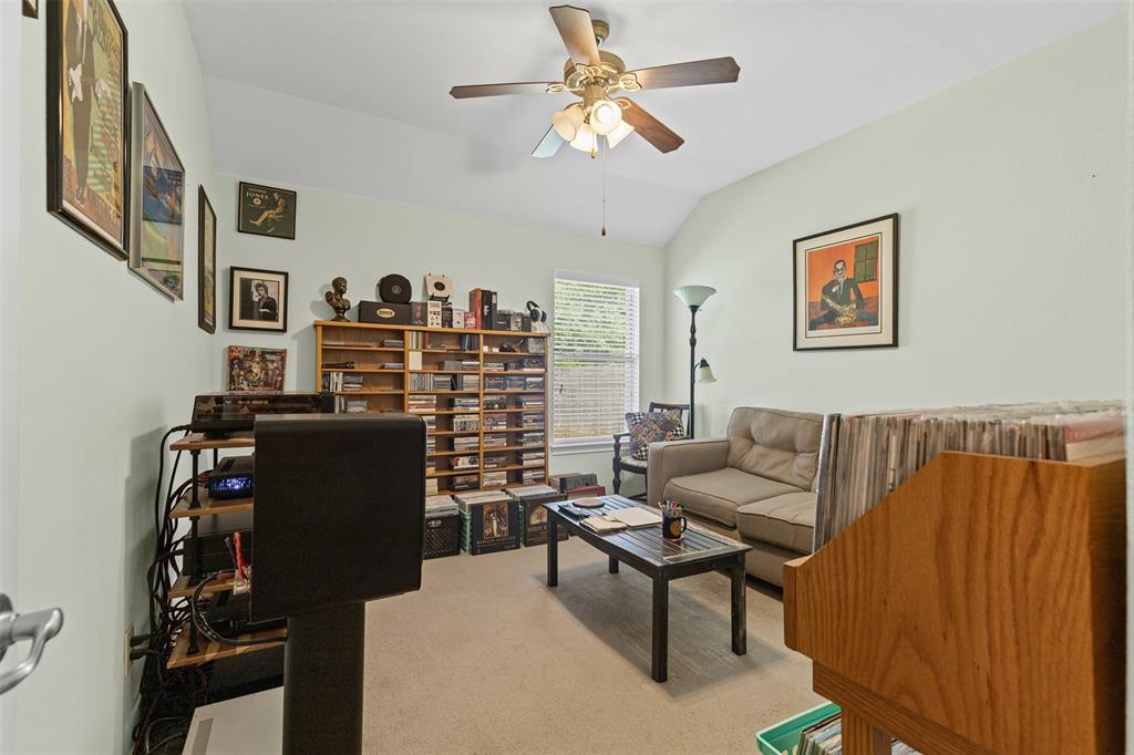 Edgecliff Village, Texas 76134, United States, 3 Bedrooms Bedrooms, ,2 BathroomsBathrooms,Residential,Pending,136078