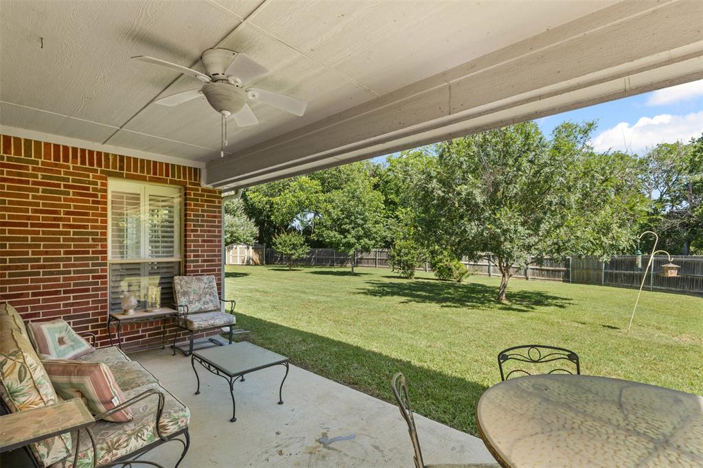 Edgecliff Village, Texas 76134, United States, 3 Bedrooms Bedrooms, ,2 BathroomsBathrooms,Residential,Pending,136078