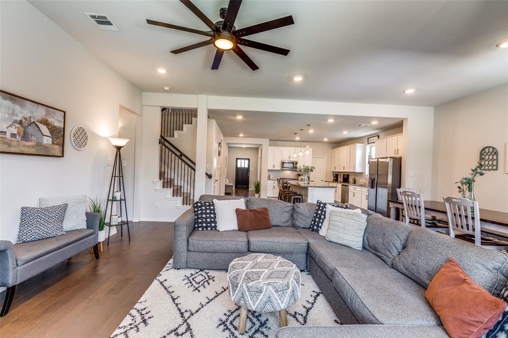 1312 Hutchings Court