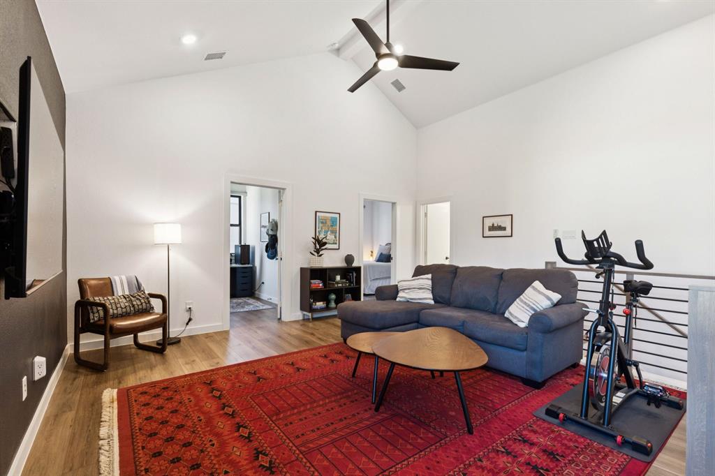 Fort Worth Ave Twnhms - Residential