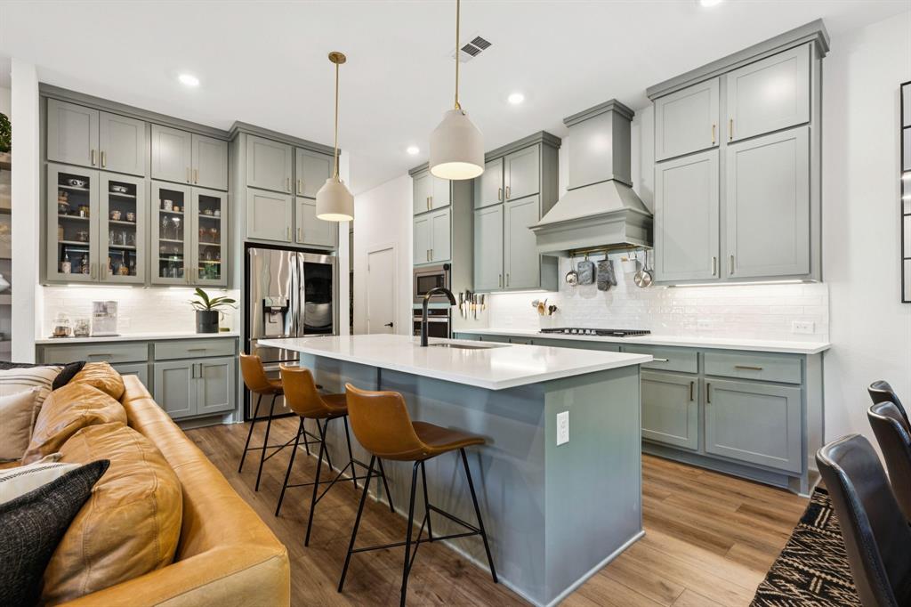 Fort Worth Ave Twnhms - Residential