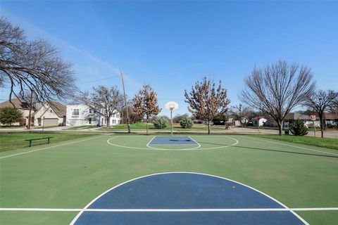 Tiny photo for 314 S Glasgow Drive, Dallas, TX 75214 (MLS # 21195605)