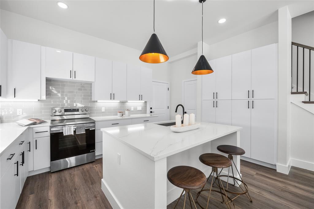 Glasgow and Santa Fe - Residential