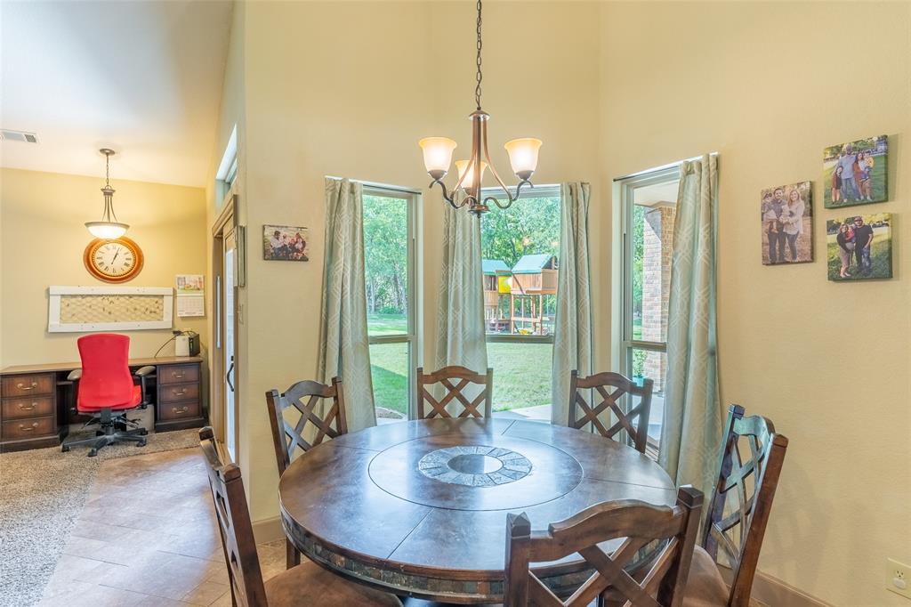Photo 10 of 36 of 14975 Valley View house